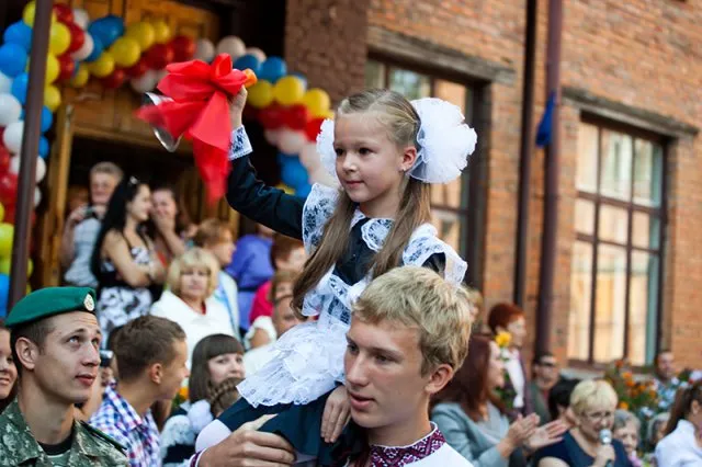 Хмельницька спеціалізована середня загальноосвітня школа  І-ІІІ ступенів № 1 — фото 6
