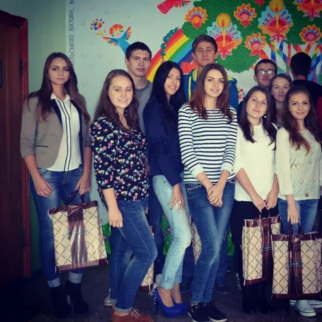 Спеціалізована загальноосвітня школа І-ІІІ ступенів №27 — фото 2