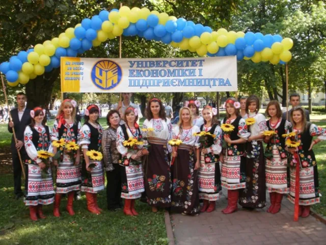 Хмельницький університет економіки і підприємництва — фото 7