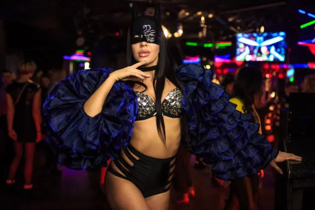 Нічний клуб і караоке "Люкс" (LUX Night & Karaoke Club) — фото 1