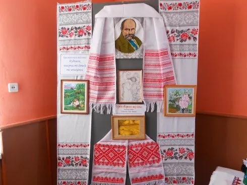 Майстри та аматори народного мистецтва Красилівщини звітують глядачам — фото 2