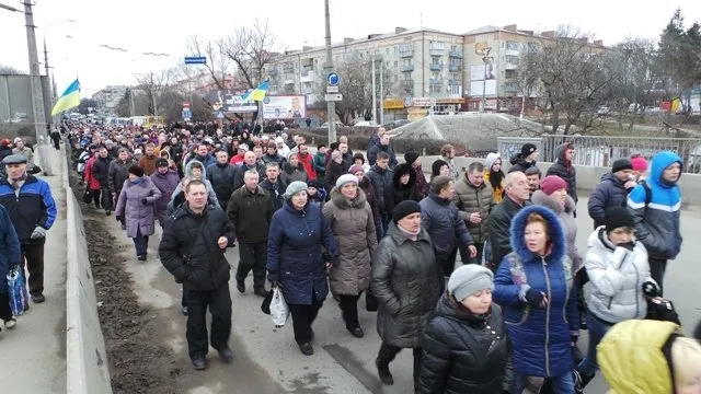 У Хмельницькому попрощалися із вбитою Людмилою Шеремет (Фоторепортаж) + (Відео) — фото 5