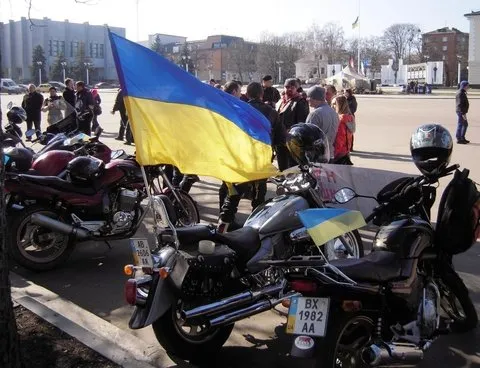 Хмельницькі байкери виступили проти війни (Фоторепортаж) — фото 1