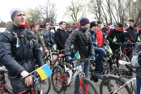 Понад триста велосипедистів відкрили у Хмельницькому Велосезон-2014 (Фоторепортаж) — фото 7