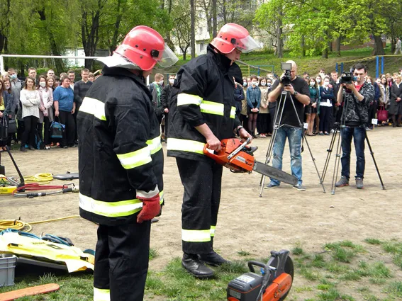 У Хмельницьких школах проведели День цивільного захисту (Фоторепортаж) + (Відео) — фото 1