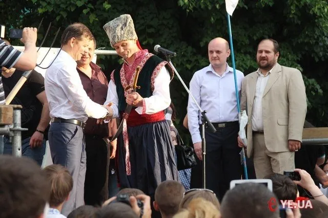 У Хмельницькому Ляшко пригрозив Путіну вилами (Фоторепортаж) + (Відео) — фото 2