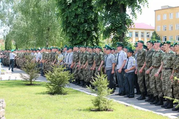 Хмельницьких прикордонників вітали теплими словами та подарунками (Фоторепортаж) — фото 1
