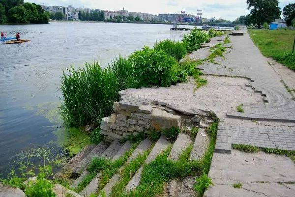 Хмельницьку набережну незабаром відремонтують (Фото) — фото 1