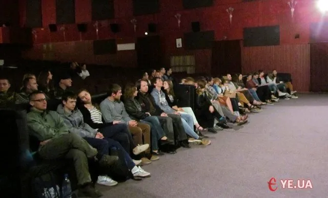В кінотеатрі імені Т.Г. Шевченка відбувся кінопоказ радянських та вітчизняних короткометражних фільмів (Фото) — фото 1