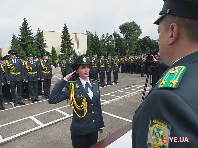 Прикордонна академія відсвяткувала випуск під вигуки «Гірко!» (Фоторепортаж) + (Відео) — фото 8