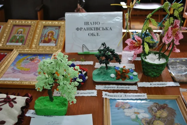 Уже вдруге на Хмельниччині проходить Всеукраїнський фестиваль творчості дітей з вадами здоров'я (Фото) — фото 3