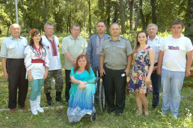 Артисти співали для військових, які лікуються після поранень у зоні АТО — фото 1