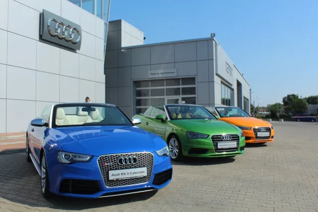 Шоу ексклюзивних кабріолетів Audi просто неба (Фото) — фото 1