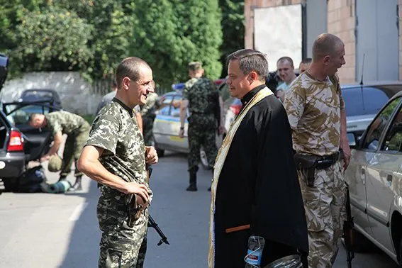 Даїшники з Хмельниччини вирушили на схід України (Фоторепортаж) — фото 4