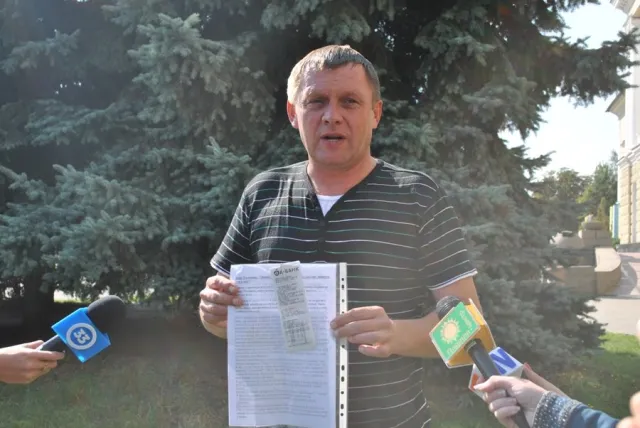 Ігор Хитрук облився крижаною водою на підтримку пораненого в АТО подолянина (Фото) — фото 1