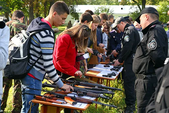 Курси військово-патріотичної підготовки для учнів старших класів (Фоторепортаж) + (Відео) — фото 3