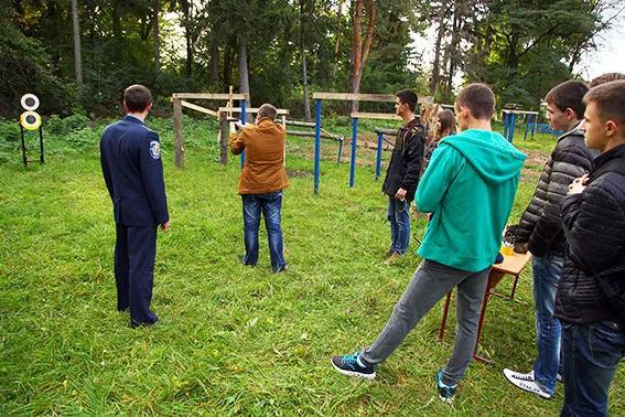 Курси військово-патріотичної підготовки для учнів старших класів (Фоторепортаж) + (Відео) — фото 8