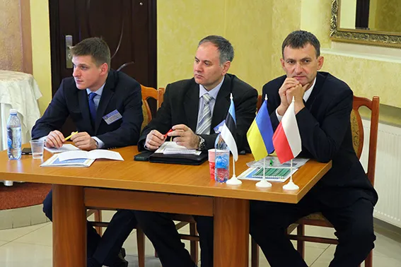 У Хмельницькому експерти з різних країн обговорювали новітні технології дослідження ДТП (Фото) + (Відео) — фото 3