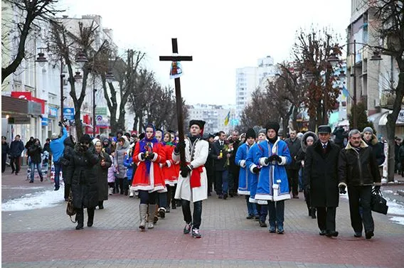 У Хмельницькому вшанували пам'ять жертв Голодомору (Фоторепортаж) — фото 3