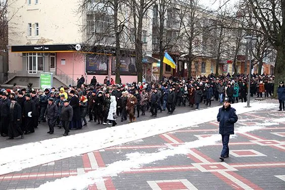У Хмельницькому вшанували пам'ять жертв Голодомору (Фоторепортаж) — фото 4