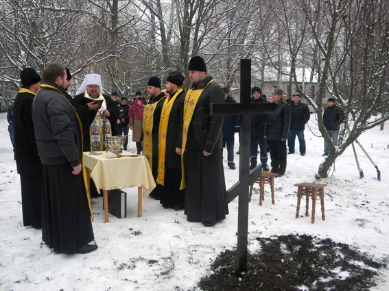 На вулиці Гарнізонній побудують Храм на честь Свята Стрітення Господнього (Фото) — фото 3