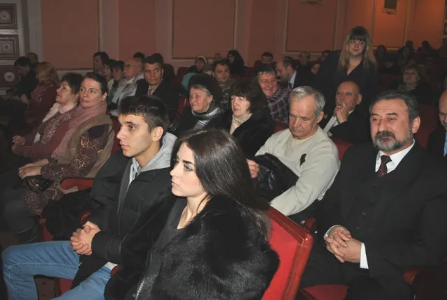 Волонтерам подякували за їхню громадську позицію в ім’я миру в державі (Фото) — фото 1