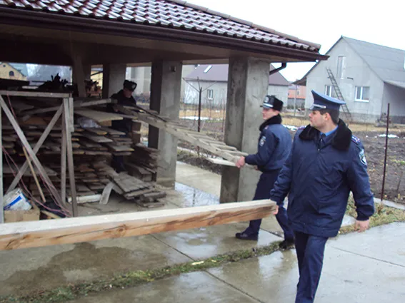 На Хмельниччині правоохоронці взяли під опіку сім'ї учасників АТО (Відео) — фото 1