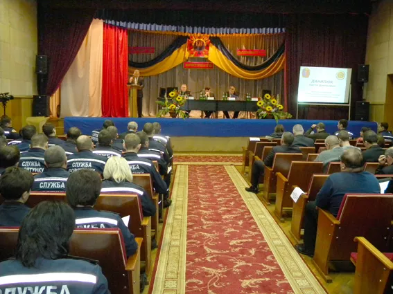 Рятувальники підбили підсумки роботи у сфері цивільного захисту в 2014 році (Фото) — фото 1