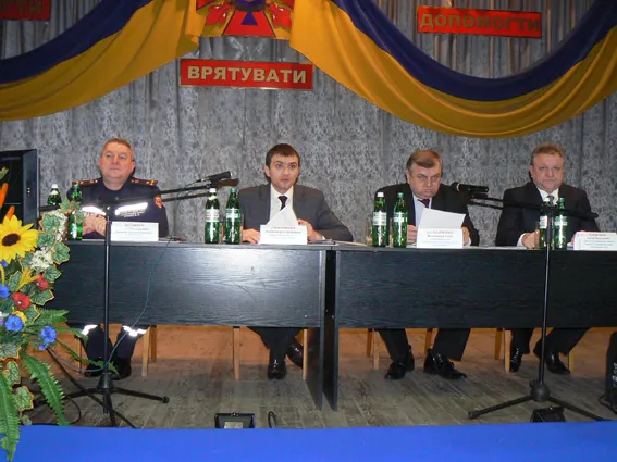 Рятувальники підбили підсумки роботи у сфері цивільного захисту в 2014 році (Фото) — фото 3