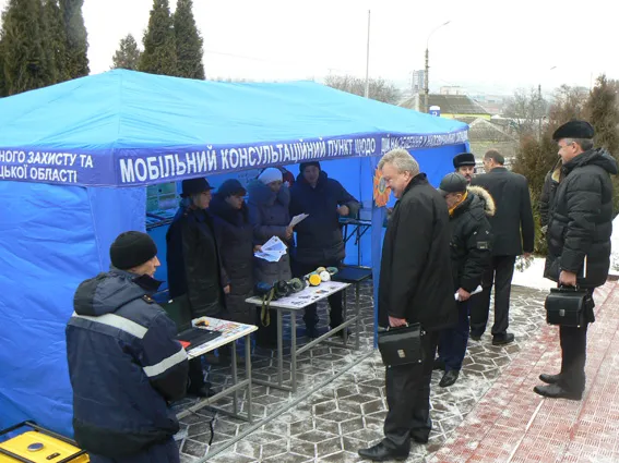 Рятувальники підбили підсумки роботи у сфері цивільного захисту в 2014 році (Фото) — фото 5