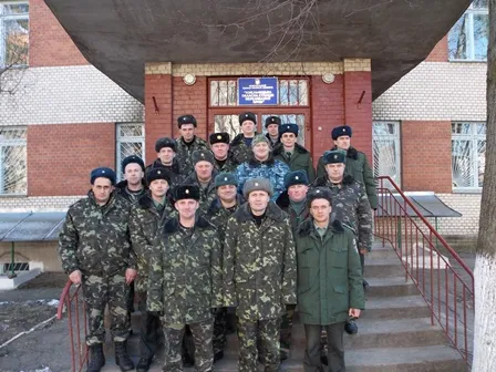 У Хмельницькому пенітенціарники поділились кров’ю з пораненими солдатами (Фото) — фото 1
