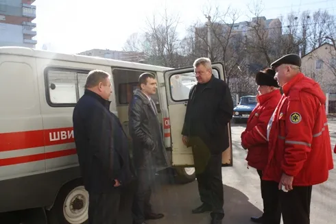 Хмельницька область відправить 2 машини швидкої допомоги в зону АТО — фото 1