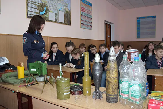 Хмельницьких школярів навчали правильним діям у випадку терористичної загрози (фото) + (відео) — фото 2