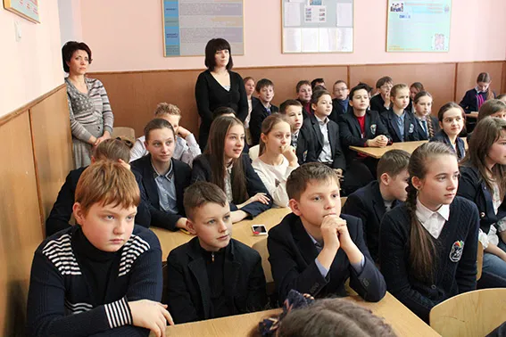 Хмельницьких школярів навчали правильним діям у випадку терористичної загрози (фото) + (відео) — фото 4