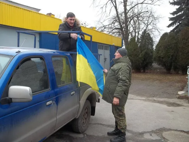 На передову провели славутського бійця Володимира Матвійчука (фото) — фото 1