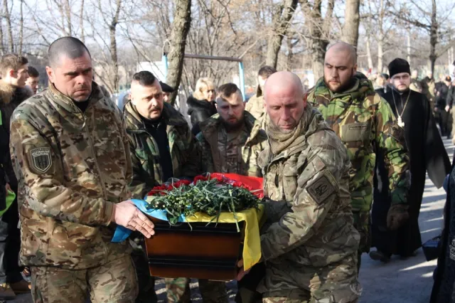 Кам’янець-Подільський  попрощався з Миколою Флерко, який трагічно загинув на сході (фото) — фото 4