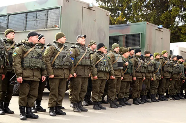 До Хмельницького із двохмісячного відрядження повернулося 60 військовослужбовців Нацгвардії (фото) — фото 7