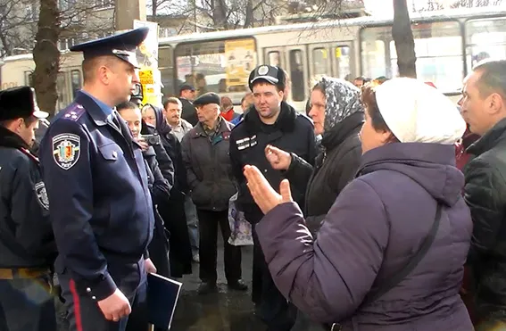 Мешканці Хмельницького підтримали правоохоронців у боротьбі зі стихійними ринками — фото 1