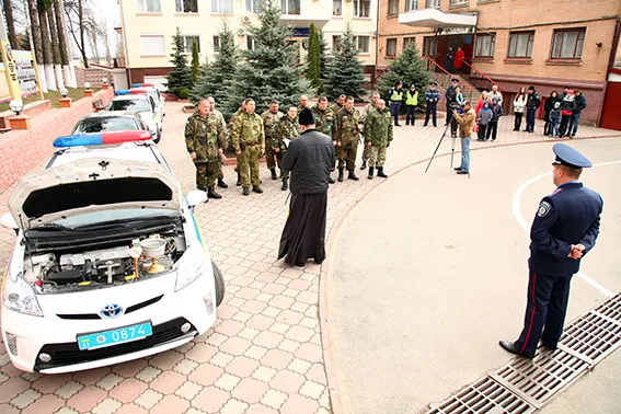 12 працівників ДАІ Хмельниччини відправились у відрядження в зону АТО (фото) + (відео) — фото 1