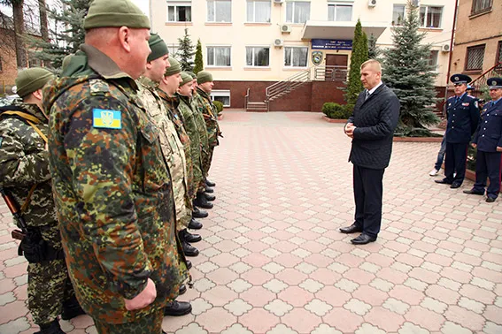 12 працівників ДАІ Хмельниччини відправились у відрядження в зону АТО (фото) + (відео) — фото 2