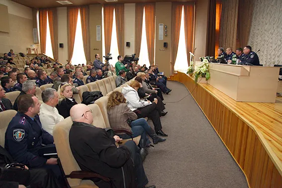 Хмельницькі міліціонери долучилися до загальнонаціонального руху «Ні хабарництву!» (фото) + (відео) — фото 1