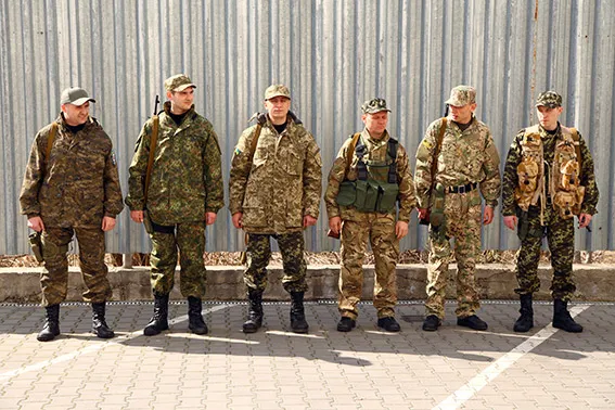 Хмельницькі слідчі в черговий раз вирушили у зону АТО (фото) — фото 2