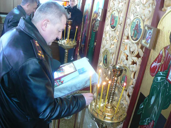 Вшанування пам'яті ліквідаторів катастрофи на Чорнобильській атомній електростанції (фото) — фото 7