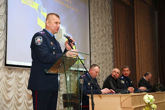 Хмельницькі міліціонери вшанували своїх колег, які взяли участь у ліквідації аварії на ЧАЕС (фоторепортаж) — фото 1