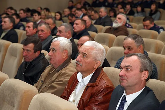 Хмельницькі міліціонери вшанували своїх колег, які взяли участь у ліквідації аварії на ЧАЕС (фоторепортаж) — фото 13