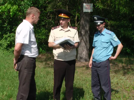 Рятувальники проводять рейди місцями масового відпочинку людей у лісових масивах — фото 1