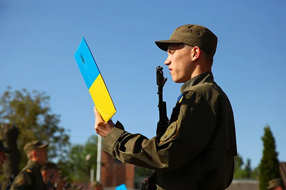 У Хмельницькому 48 нацгвардійців склали військову присягу (фото) + (відео) — фото 4