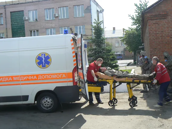 На хімічно-небезпечному підприємстві рятувальники ліквідували умовну надзвичайну ситуацію (фото) — фото 2