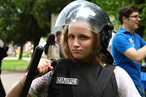 У парку ім. Т.Шевченка розгорнуло свою роботу імпровізоване «Місто професій» (фото) — фото 15