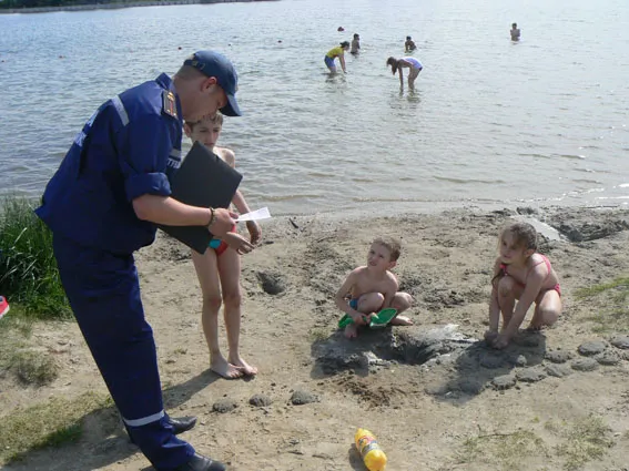 У перший день купального сезону рятувальники нагадали про правила поведінки на воді (фото) — фото 1